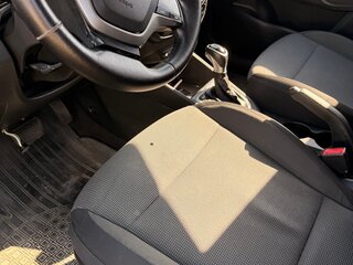 2017 Hyundai Solaris II, синий, 1000000 рублей, вид 4