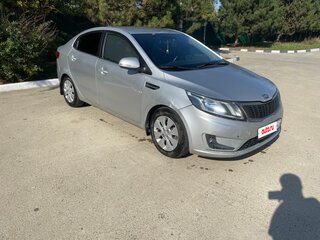 2011 Kia Rio 5-speed III, серебристый, 550000 рублей, вид 4