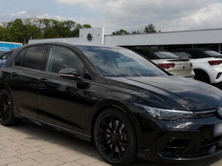 2025 Volkswagen Golf VIII Рестайлинг, чёрный, 2450000 рублей, вид 1