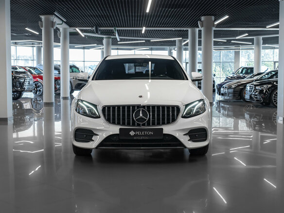 2019 Mercedes-Benz E-Класс 200 V (W213, S213, C238), белый, 3090000 рублей - вид 2