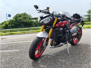 2026 Triumph Street Triple, серебристый, 1400000 рублей, вид 3