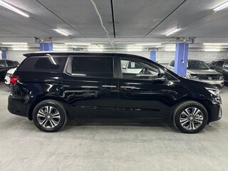 2019 Kia Carnival III, чёрный, 2695000 рублей, вид 4