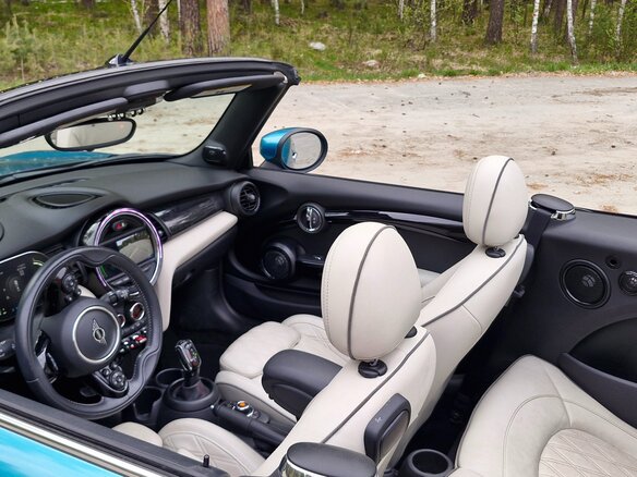 2021 Mini Cabrio Cooper S III Рестайлинг 2, голубой, 3099000 рублей - вид 15