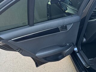 2012 Mercedes-Benz C-Класс 180 BlueEFFICIENCY III (W204) Рестайлинг, чёрный, 1300000 рублей, вид 5