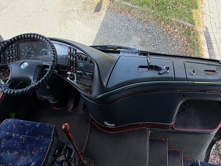1999 Mercedes-Benz O 404, белый, 2050000 рублей, вид 4