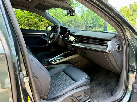 2023 Audi A3 Sportback 35 TFSI IV (8Y), зелёный, 1957777 рублей, вид 5