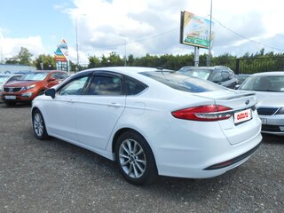 2017 Ford Fusion (North America) II Рестайлинг, белый, 1680000 рублей, вид 4