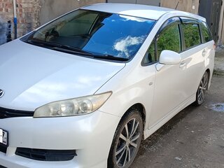 2009 Toyota Wish II, белый, 975000 рублей, вид 1