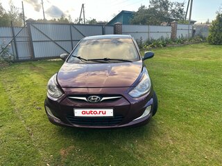 2013 Hyundai Solaris I, фиолетовый, 685000 рублей, вид 2