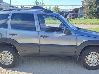 2012 Chevrolet Niva I Рестайлинг, серый, 395000 рублей, вид 3