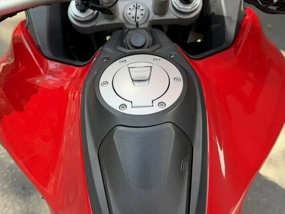 2023 Ducati Multistrada V4, красный, 1400000 рублей - вид 14