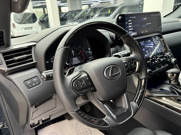 2026 Lexus LX 600 IV, чёрный, 21490000 рублей - вид 16