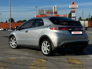 2008 Honda Civic VIII, серебристый, 360000 рублей, вид 4