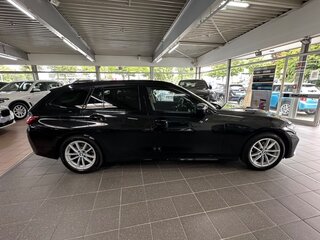 2022 BMW 3 серии 318d VII (G2x) Рестайлинг, чёрный, 3790900 рублей, вид 4