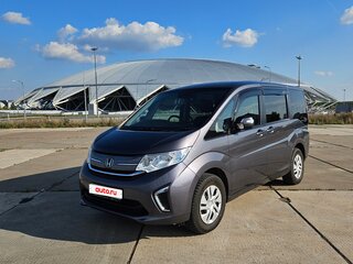 2018 Honda Stepwgn V Рестайлинг, серый, 1950000 рублей, вид 1