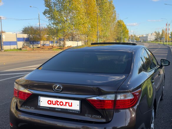 2014 Lexus ES 250 VI, золотистый, 2030000 рублей - вид 2