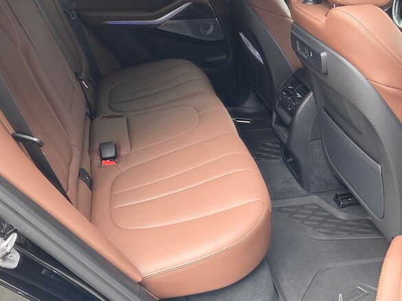 2022 BMW X5 40i IV (G05/G18), чёрный, 10810000 рублей - вид 28