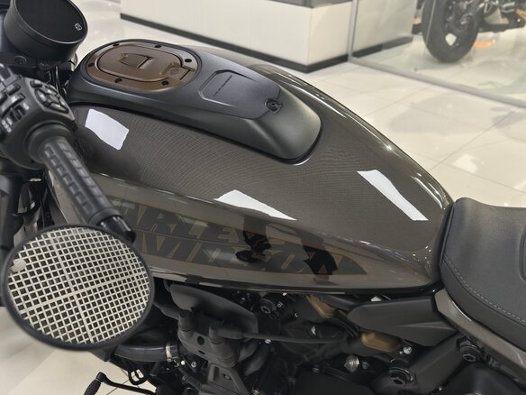 2023 Harley-Davidson Sportster S, серый, 1750000 рублей - вид 4