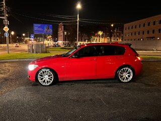 2012 BMW 1 серии 118i II (F20/F21), красный, 990000 рублей, вид 3