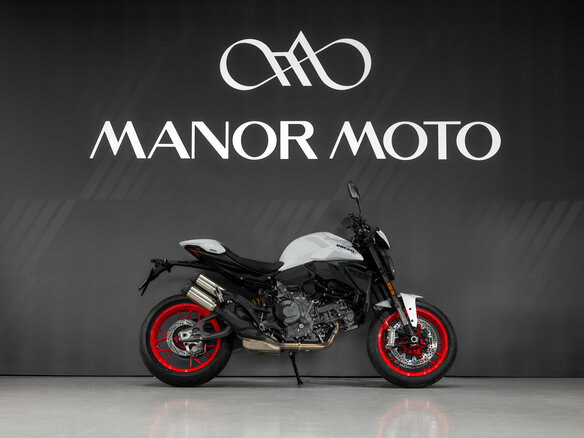 2026 Ducati Monster 937, белый, 1880000 рублей