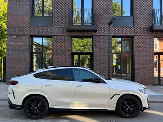 2020 BMW X6 40i III (G06), белый, 8000000 рублей, вид 5