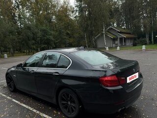 2013 BMW 5 серии 520i VI (F10/F11/F07), чёрный, 1700000 рублей, вид 3