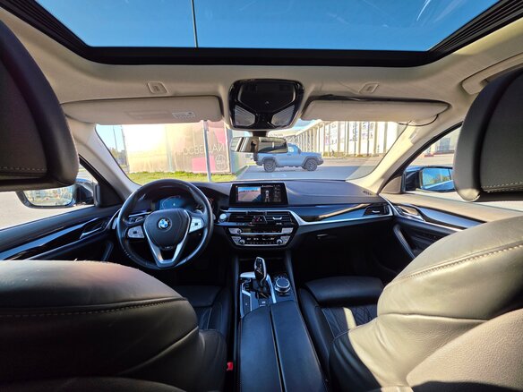 2019 BMW 5 серии 520d VII (G30/G31/G38), чёрный, 4200000 рублей - вид 7