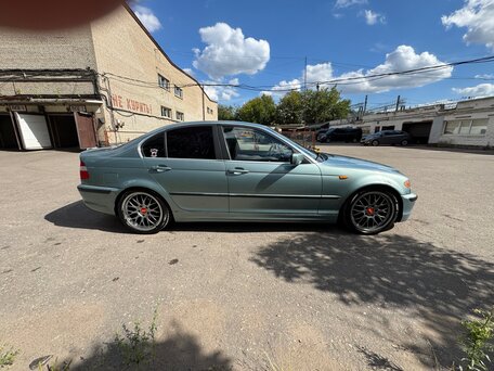 2001 BMW 3 серии 320i IV (E46) Рестайлинг, зелёный, 680000 рублей, вид 4