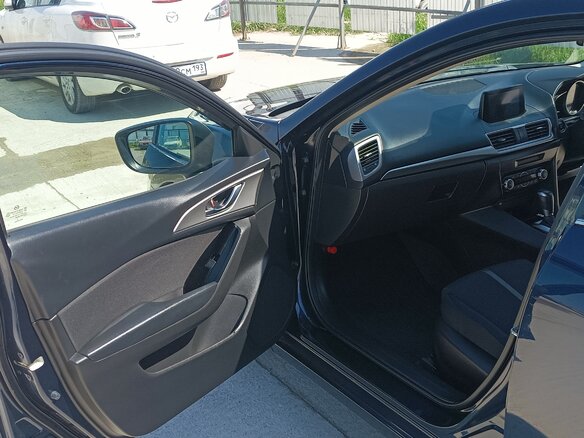 2017 Mazda Axela III Рестайлинг, синий, 1500000 рублей - вид 28