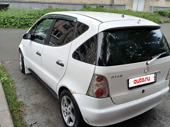 1998 Mercedes-Benz A-Класс 140 I (W168), белый, 150000 рублей - вид 4