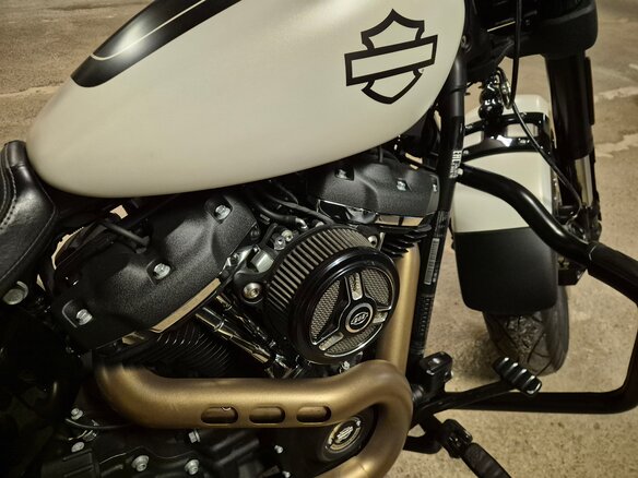 2017 Harley-Davidson Fat Bob, белый, 1600000 рублей - вид 5