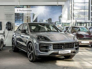 2026 Porsche Cayenne Coupé III Рестайлинг, серый, 21299000 рублей, вид 3
