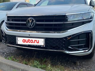 2025 Volkswagen Touareg III Рестайлинг, белый, 11450000 рублей, вид 3