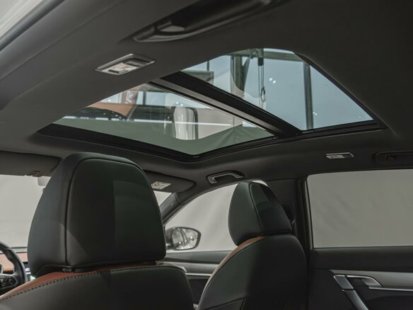 2023 Geely Coolray I, белый, 1930000 рублей - вид 16
