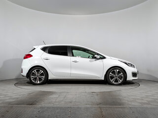 2016 Kia Ceed II Рестайлинг, белый, 1280000 рублей, вид 4