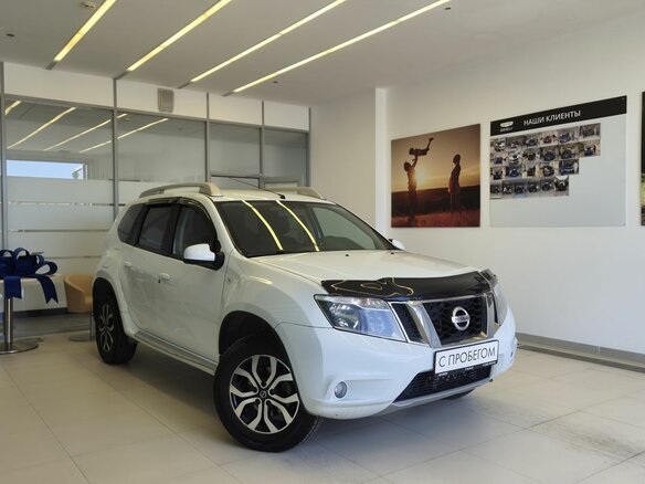2017 Nissan Terrano III (D10), белый - вид 2