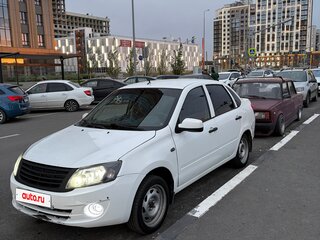 2013 Lada (ВАЗ) Granta I, белый, 265000 рублей, вид 1