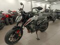2023 KTM 790 Duke, серый - вид 4