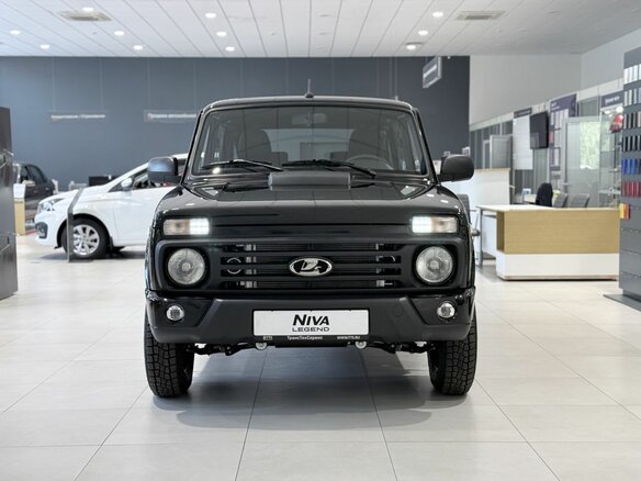 2026 Lada (ВАЗ) Niva Legend I Рестайлинг, чёрный, 1360000 рублей - вид 1