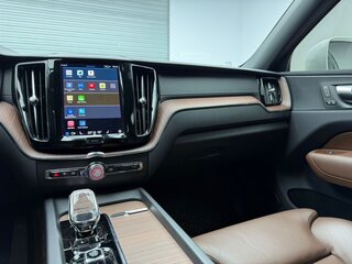 2022 Volvo XC60 II Рестайлинг, белый, 4700000 рублей, вид 5
