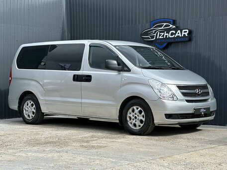 Hyundai Grand Starex I