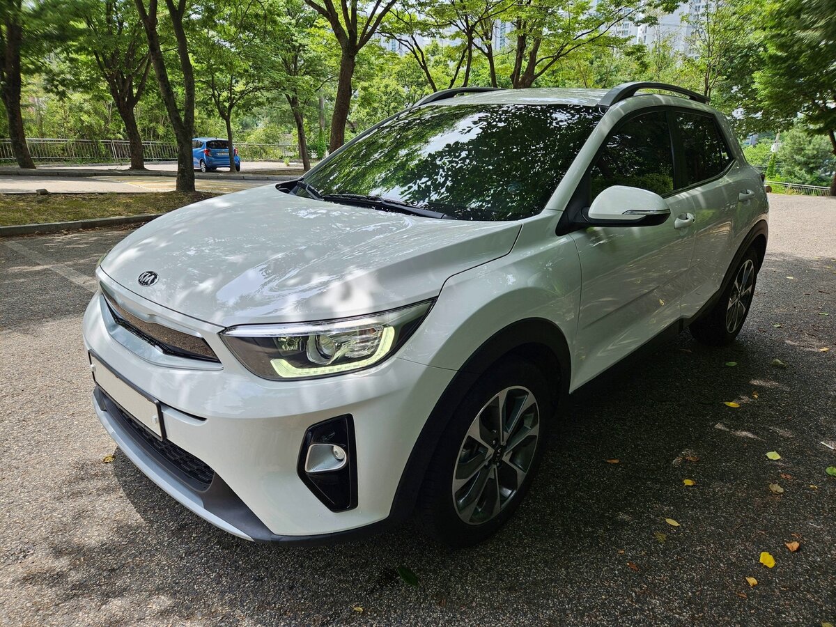 Открыть фотографии: Kia Stonic I