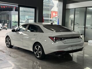 2022 Hyundai Elantra VII (CN7), белый, 1690000 рублей, вид 4