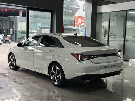 2022 Hyundai Elantra VII (CN7), белый, 1490000 рублей, вид 4