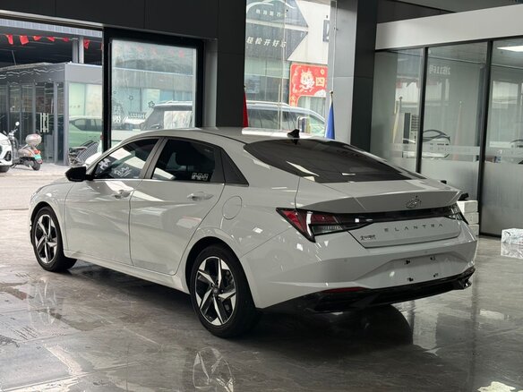 2022 Hyundai Elantra VII (CN7), белый, 1490000 рублей - вид 3