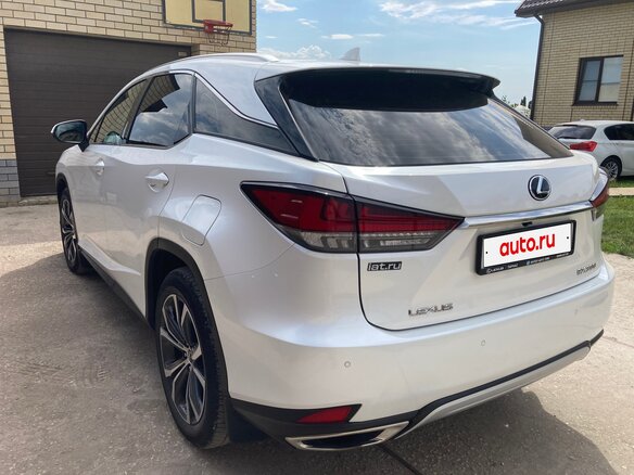 2021 Lexus RX 300 IV Рестайлинг, белый, 4650000 рублей - вид 3