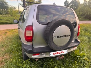 2004 Chevrolet Niva I, серебристый, 350000 рублей, вид 3