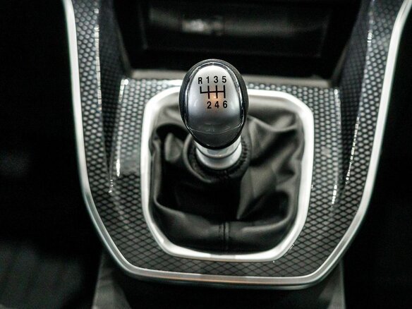 2026 Haval M6 II, белый - вид 10