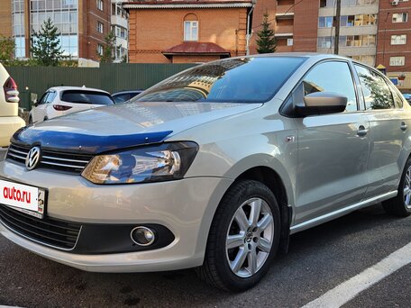 2011 Volkswagen Polo V, серебристый, 660000 рублей, вид 1