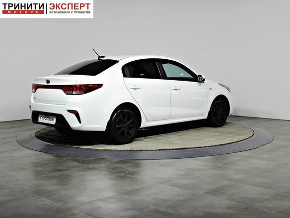 2017 Kia Rio IV, белый, 1276000 рублей - вид 7